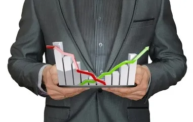 BitQL - Bitcoin vs Traditional Currency